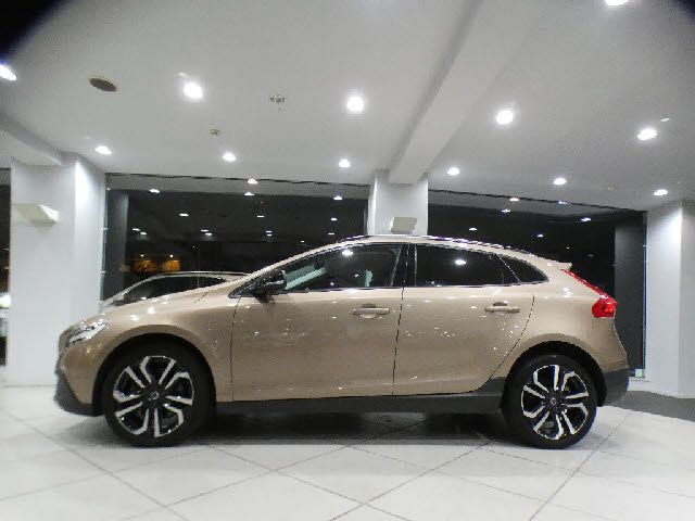 VOLVO V40 CROSS COUN 2016 Image 31
