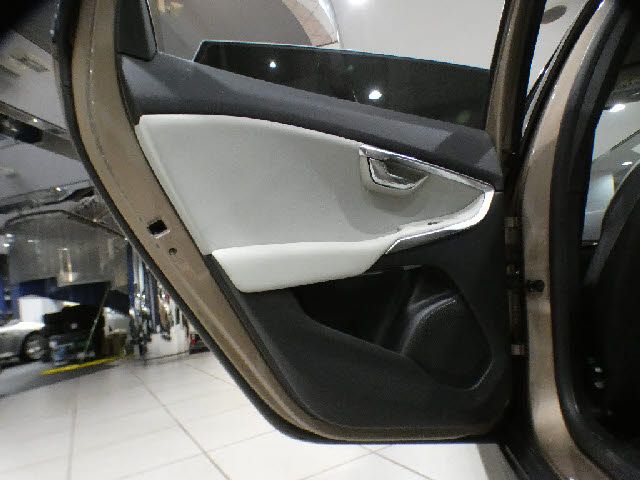 VOLVO V40 CROSS COUN 2016 Image 31