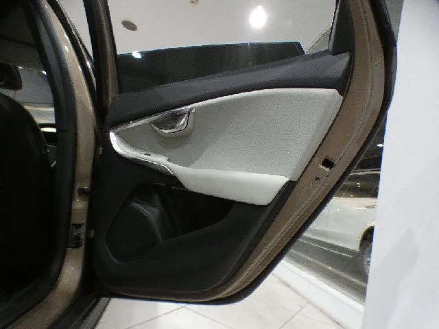 VOLVO V40 CROSS COUN 2016 Image 31