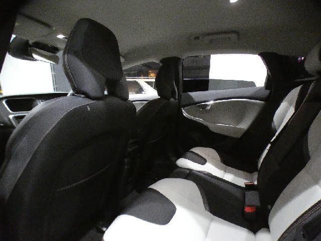 VOLVO V40 CROSS COUN 2016 Image 31