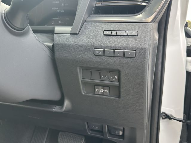 TOYOTA LEXUS GX550 2025 Image 31