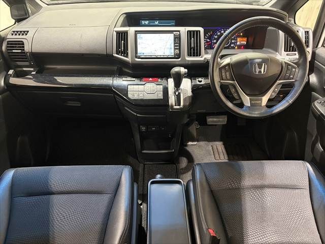 HONDA STEPWAGON SPADA 2012 Image 31