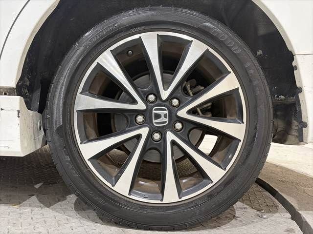 HONDA STEPWAGON SPADA 2012 Image 31