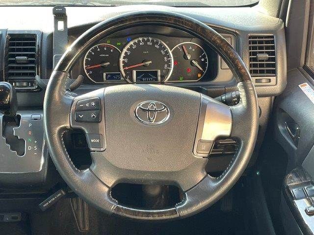 TOYOTA REGIUSACE VAN 4WD 2018 Image 31