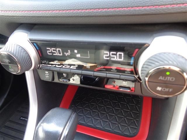 TOYOTA RAV4 4WD 2022 Image 31