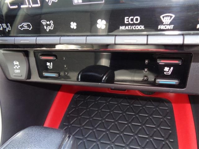 TOYOTA RAV4 4WD 2022 Image 31