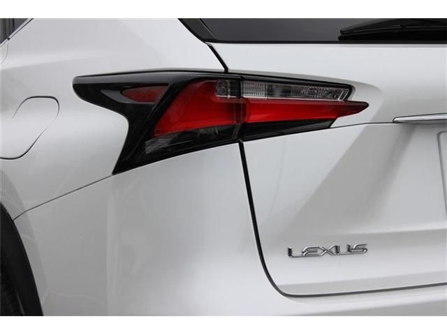 TOYOTA LEXUS NX200T 2014 Image 31