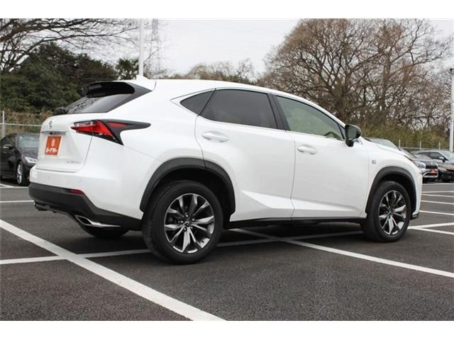 TOYOTA LEXUS NX200T 2014 Image 31