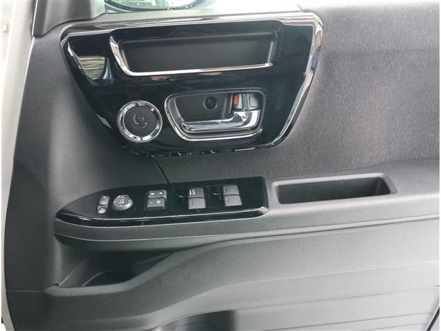 HONDA N BOX CUSTOM 2022 Image 31