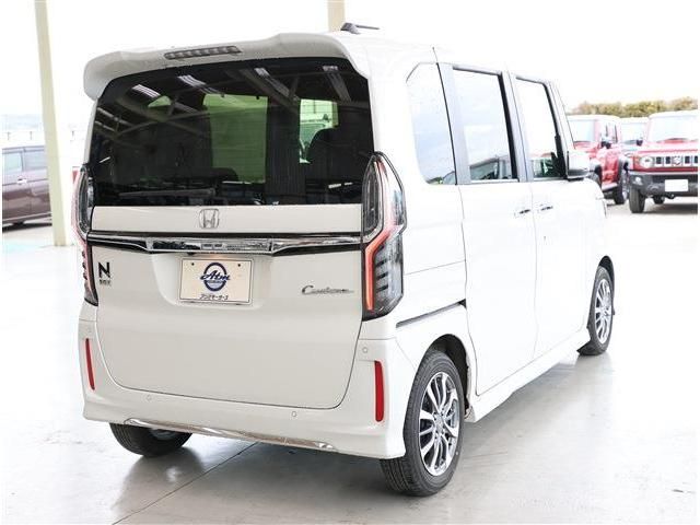 HONDA N BOX CUSTOM 2022 Image 31