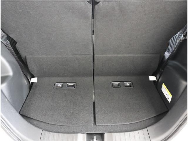 HONDA N BOX CUSTOM 2022 Image 31