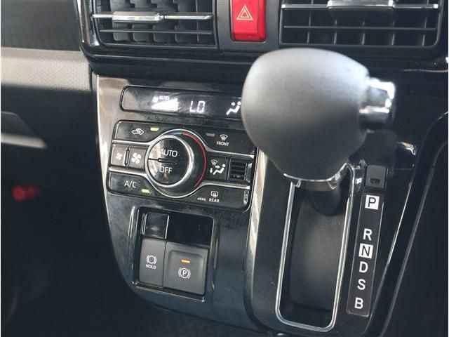 DAIHATSU TANTO CUSTOM 2023 Image 31