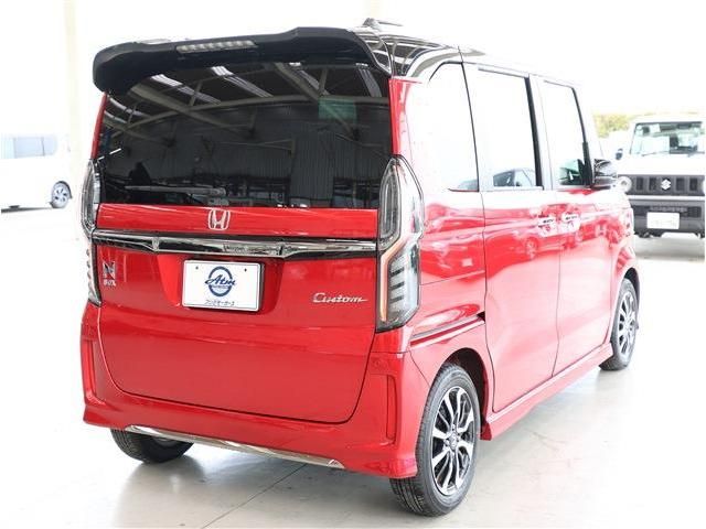 HONDA N BOX CUSTOM 2022 Image 31