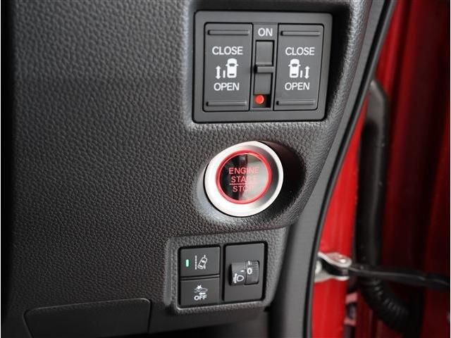 HONDA N BOX CUSTOM 2022 Image 31