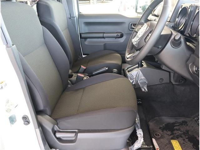 SUZUKI JIMNY NOMADE 2025 Image 31