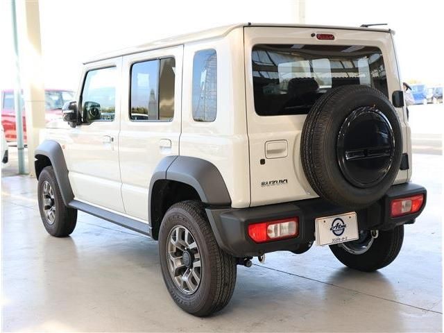 SUZUKI JIMNY NOMADE 2025 Image 31