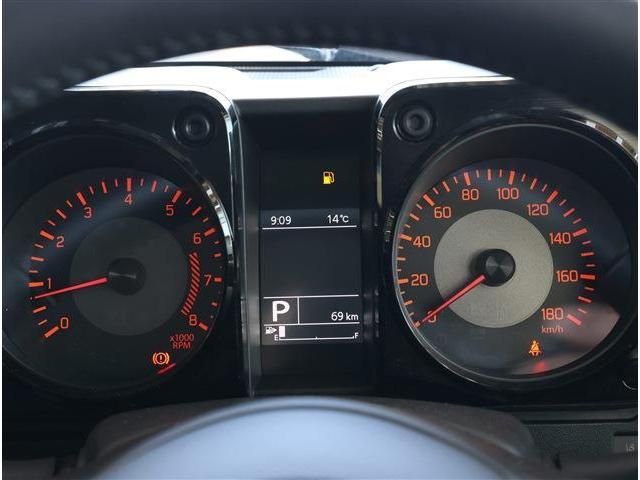 SUZUKI JIMNY NOMADE 2025 Image 31