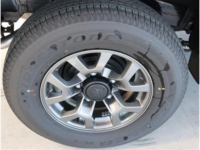 SUZUKI JIMNY NOMADE 2025 Image 31