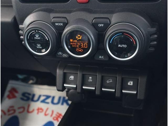 SUZUKI JIMNY NOMADE 2025 Image 31