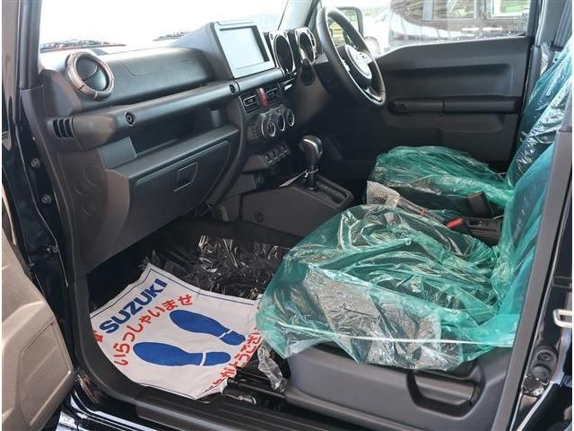 SUZUKI JIMNY NOMADE 2025 Image 31