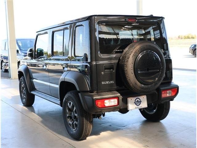 SUZUKI JIMNY NOMADE 2025 Image 31