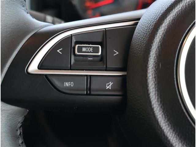 SUZUKI JIMNY NOMADE 2025 Image 31