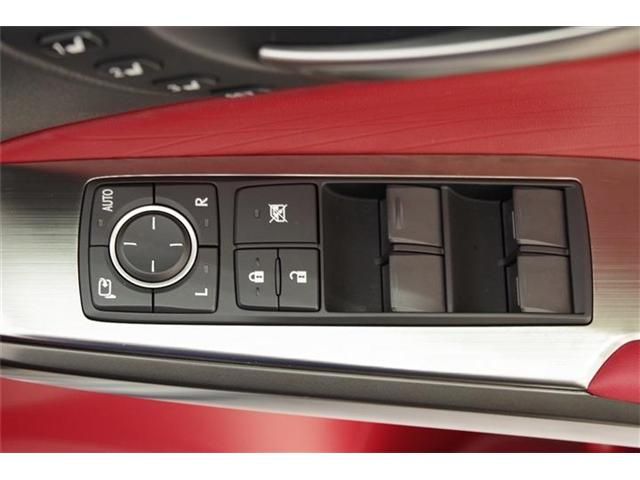 TOYOTA LEXUS IS300H 2021 Image 31