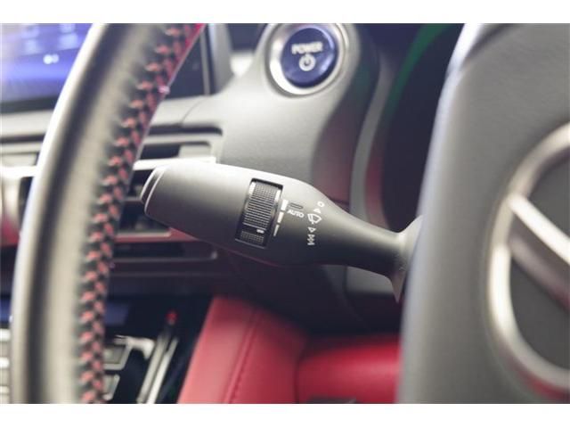 TOYOTA LEXUS IS300H 2021 Image 31