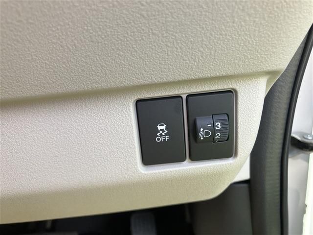 HONDA N BOX 2025 Image 31