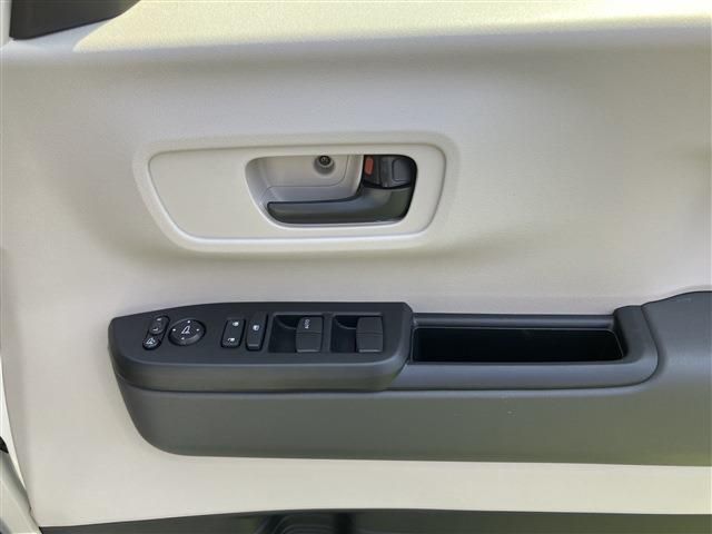 HONDA N BOX 2025 Image 31