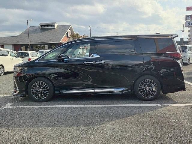 TOYOTA ALPHARD HYBRID 2024 Image 31