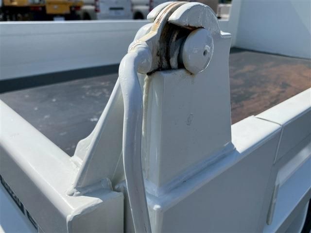 ISUZU  2016 Image 31