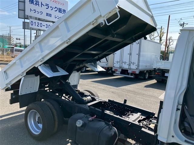 ISUZU  2016 Image 31