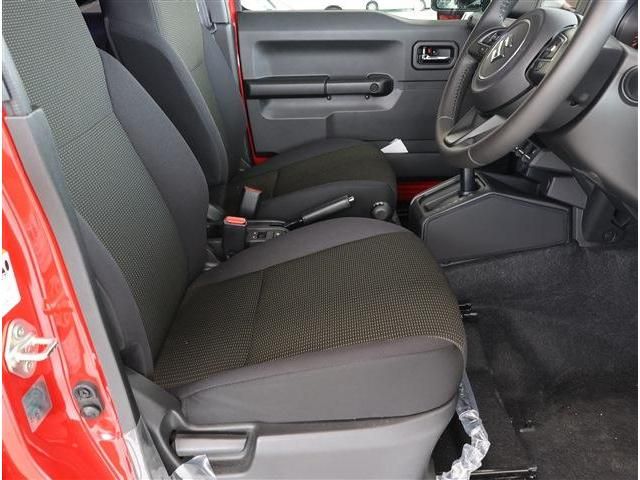 SUZUKI JIMNY NOMADE 2025 Image 31