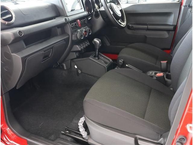 SUZUKI JIMNY NOMADE 2025 Image 31