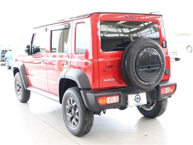 SUZUKI JIMNY NOMADE 2025 Image 31