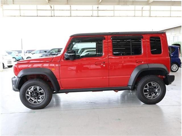 SUZUKI JIMNY NOMADE 2025 Image 31