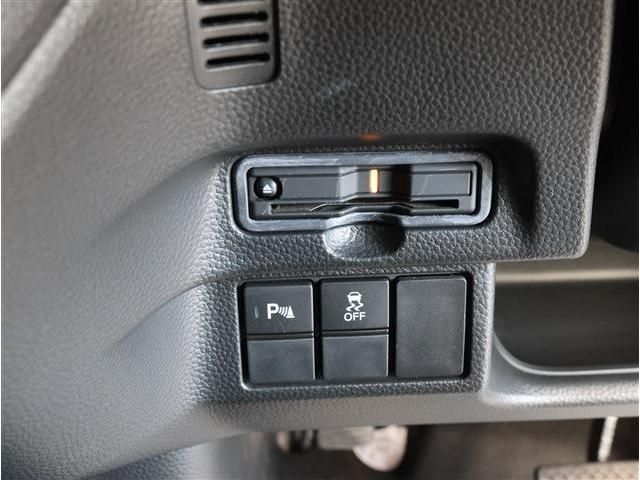 HONDA N BOX 2021 Image 31