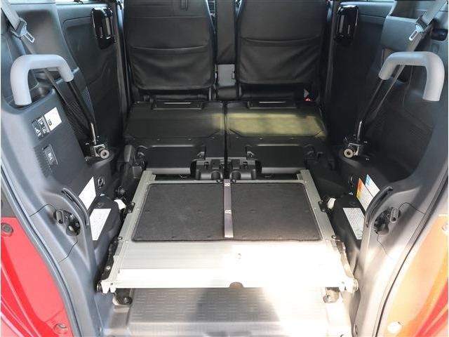 HONDA N BOX 2021 Image 31