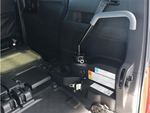 HONDA N BOX 2021 Image 31