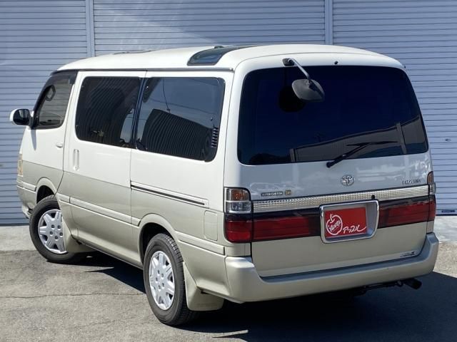 TOYOTA HIACE WAGON 2001 Image 31