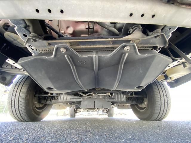 TOYOTA HIACE WAGON 2001 Image 31