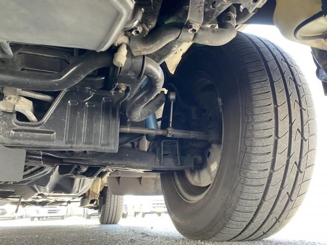 TOYOTA HIACE WAGON 2001 Image 31