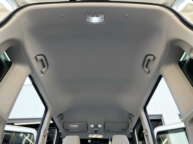 HONDA N BOX 2017 Image 31