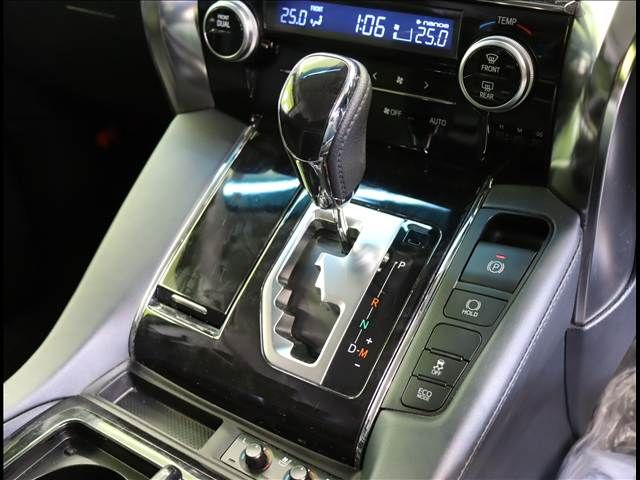 TOYOTA VELLFIRE 2019 Image 31