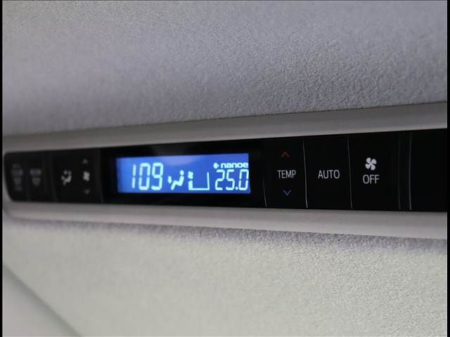 TOYOTA VELLFIRE 2019 Image 31