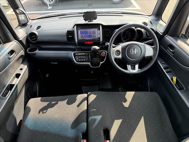 HONDA N BOX 2015 Image 31