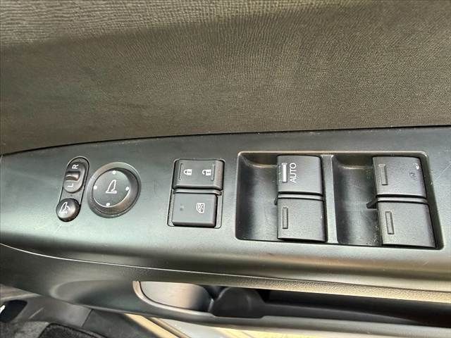 HONDA N BOX 2015 Image 31