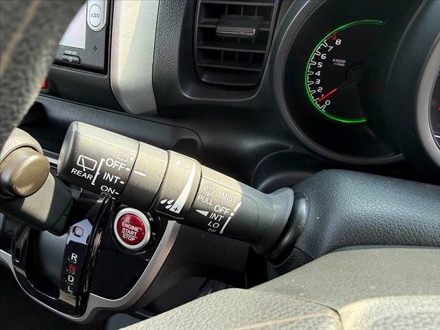 HONDA N BOX 2015 Image 31