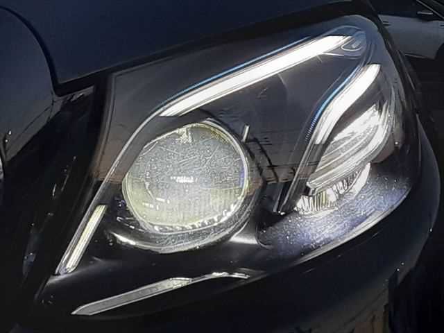 MERCEDES BENZ E CLAS 2017 Image 31